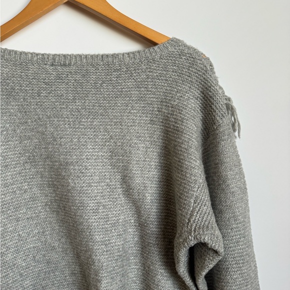 Knit fringe sweater - Picture 8 of 9